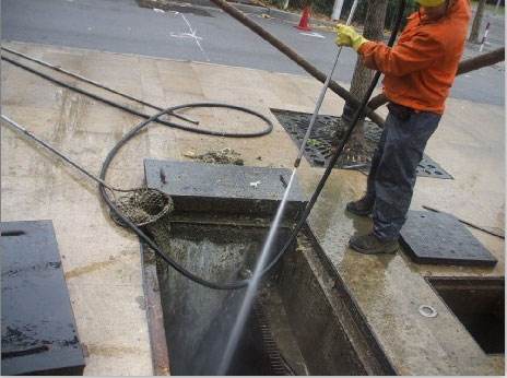 牡丹江池底污泥如何清理