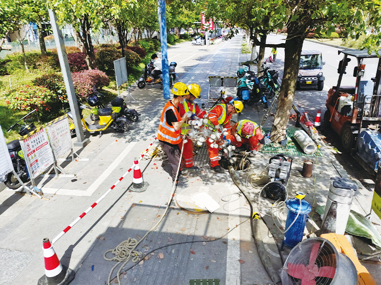  牡丹江UV-CIPP紫外光固化修复